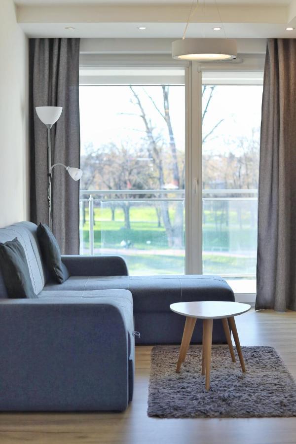 Capital Towers - Apartament Green Z Widokiem Na Rzeke Rzeszów Exteriér fotografie