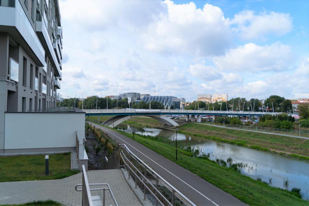Capital Towers - Apartament Green Z Widokiem Na Rzeke Rzeszów Exteriér fotografie