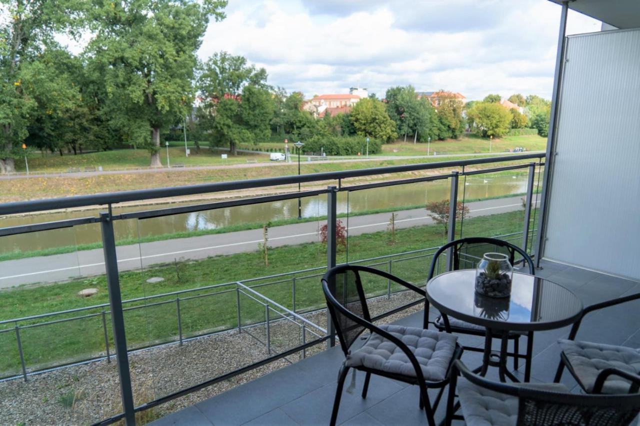 Capital Towers - Apartament Green Z Widokiem Na Rzeke Rzeszów Exteriér fotografie